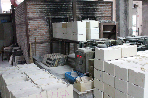 多孔石鍋多少錢以上的才可以賣買？